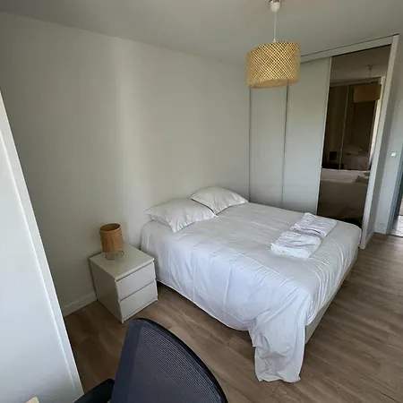 Spacious And Comfortable 95 M *